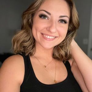 Meet your Posher, Dara